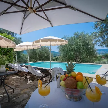 Villa Villa Licia, Val D'Orcia, Private Pool, Jacuzzi, Wifi