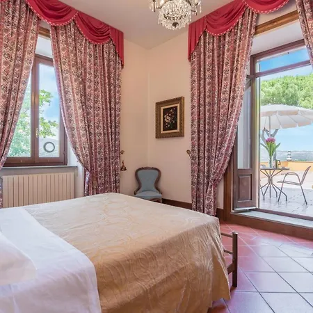 Villa Villa Licia, Val D'Orcia, Private Pool, Jacuzzi, Wifi *