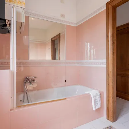 Villa Licia, Val D'Orcia, Private Pool, Jacuzzi, Wifi Villa Chiusi